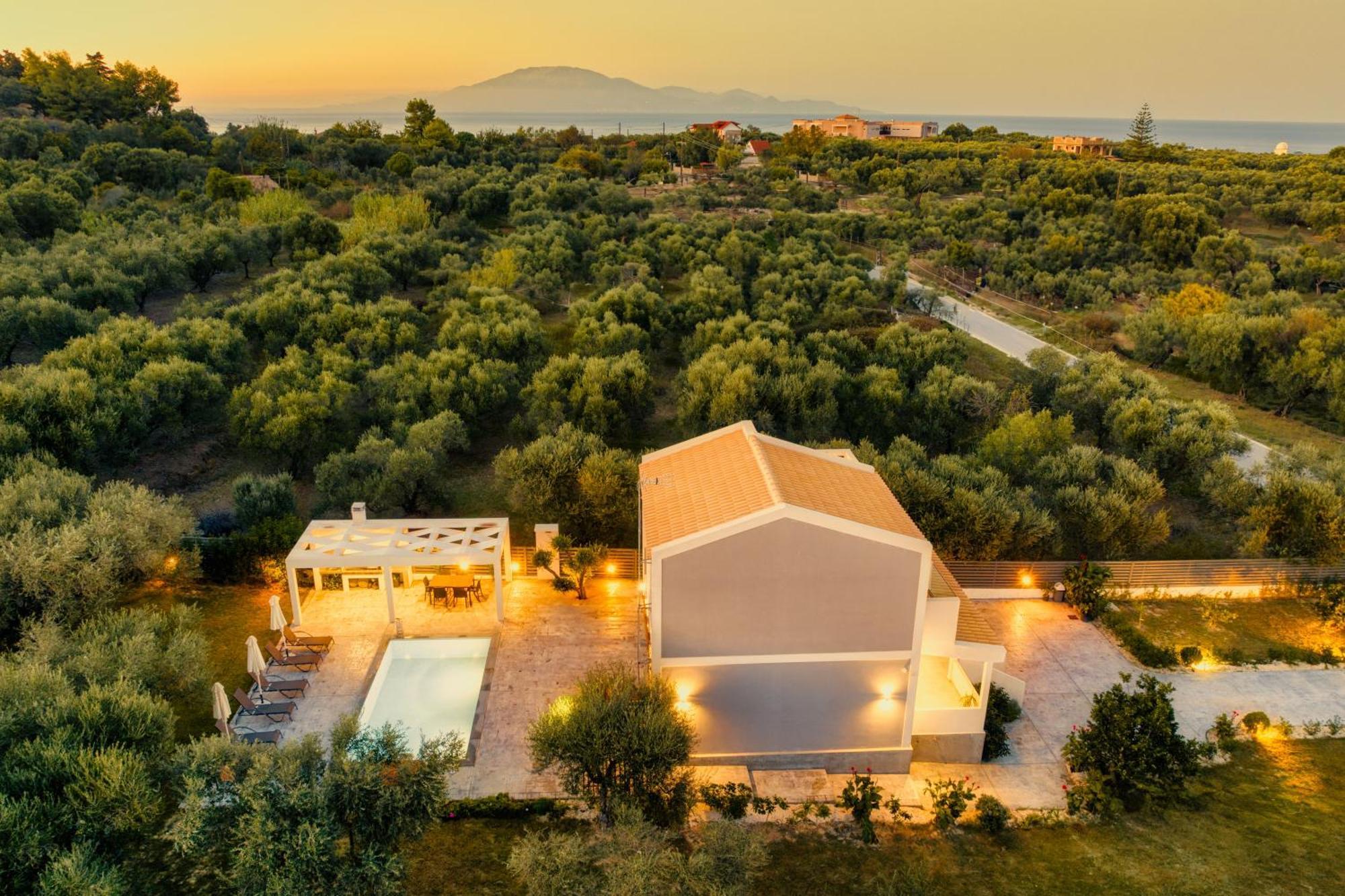 Plános Valeria Private Villa מראה חיצוני תמונה